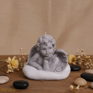 Svíčka Anděl, výška 8 cm, šířka 9,5 cm